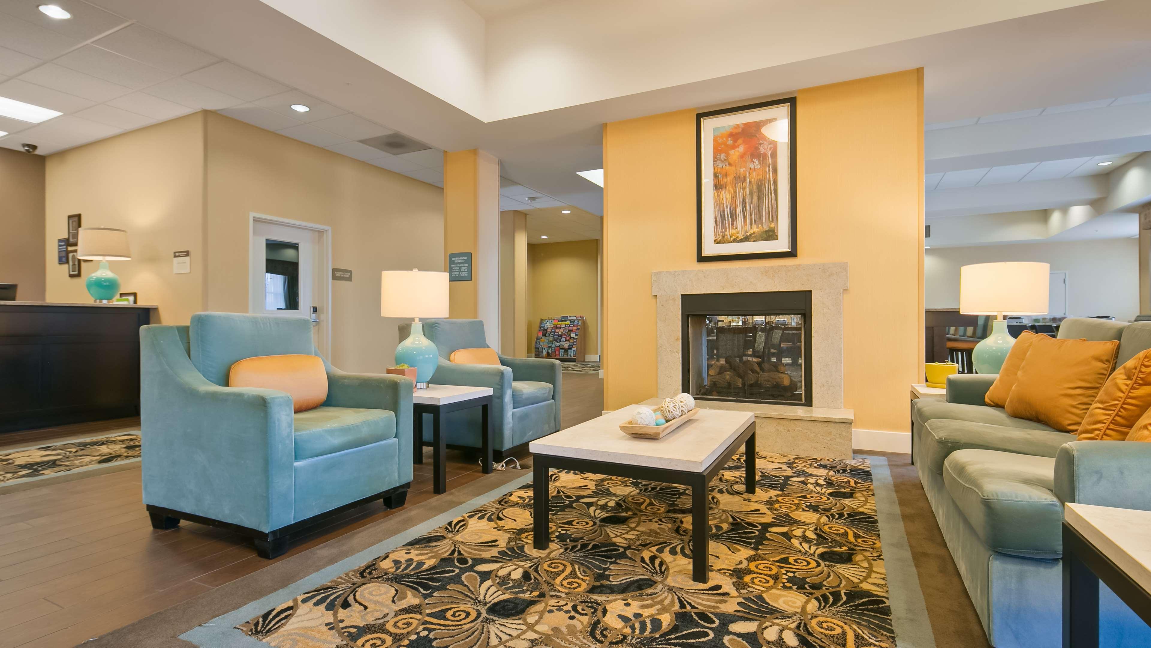 Best Western Plus Arlington/Marysville Exterior photo